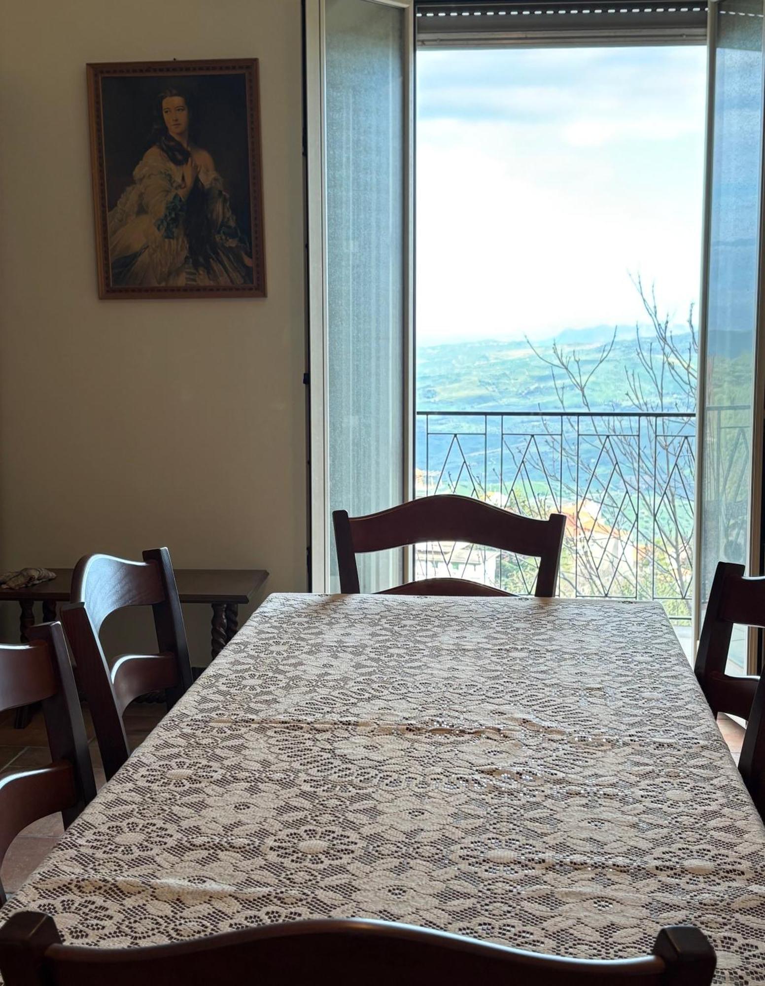 Troina Appartamenti Bagian luar foto